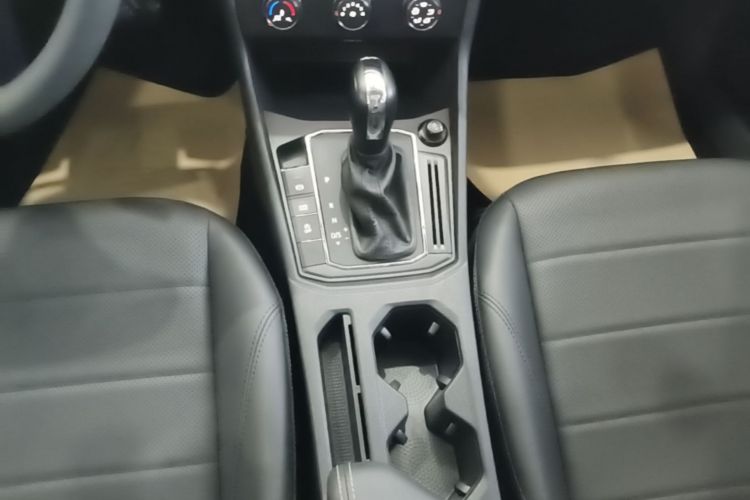 Volkswagen Lavida 2021 #14 Volkswagen Lavida 2021 car image #14