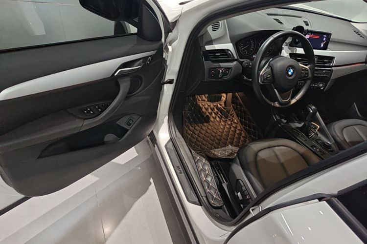 BMW X1 2017 car image #16