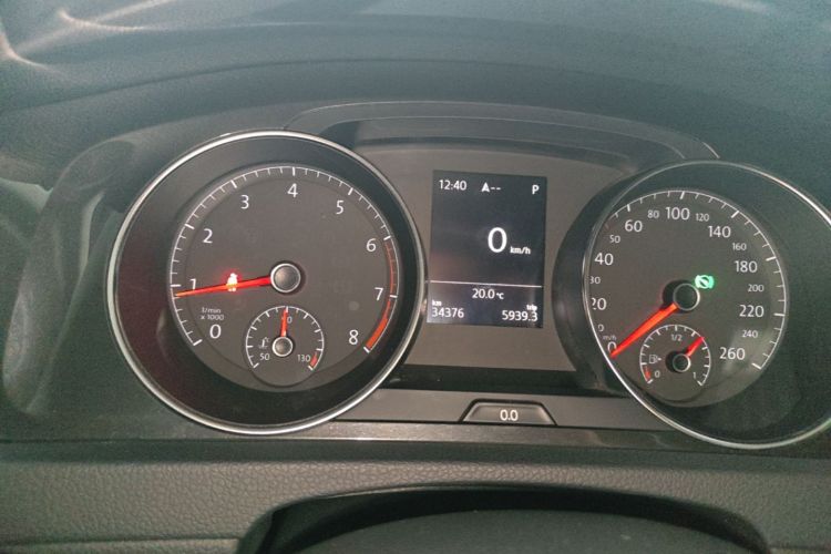 Volkswagen Golf 2020 #12 Volkswagen Golf 2020 صورة سيارة #12