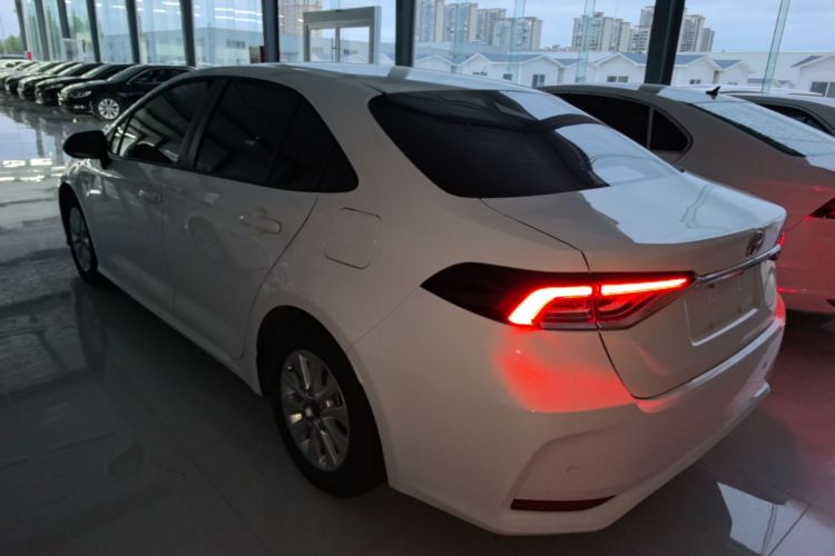 Toyota Corolla 2025 car image #7