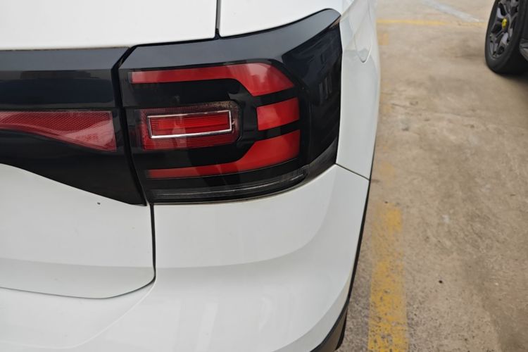 Volkswagen Tacqua 2020 immagine di auto #8