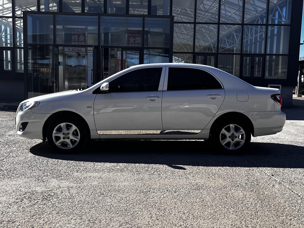 Toyota Corolla (Classic) 2014 #4 Toyota Corolla (Classic) 2014 car image #4