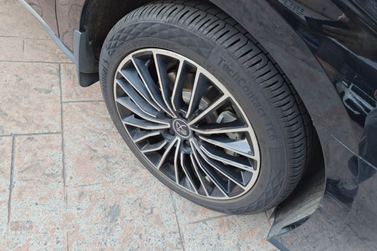BYD Han 2021 immagine di auto #9