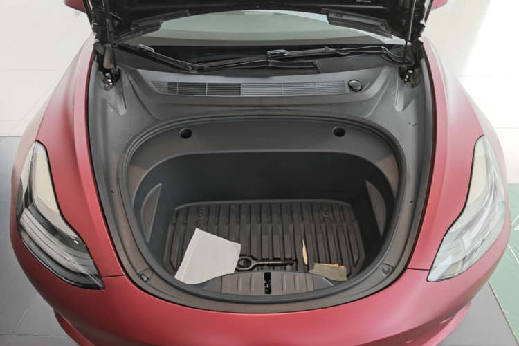 Tesla Model 3 2021 car image #20