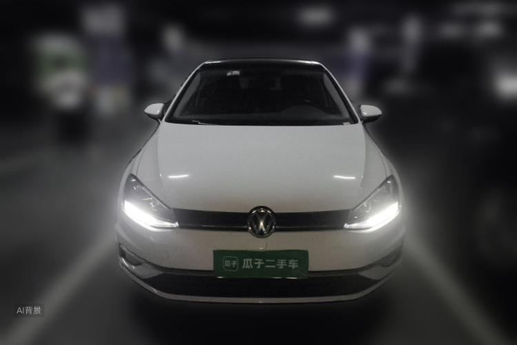 Volkswagen Golf 2020 car image #3