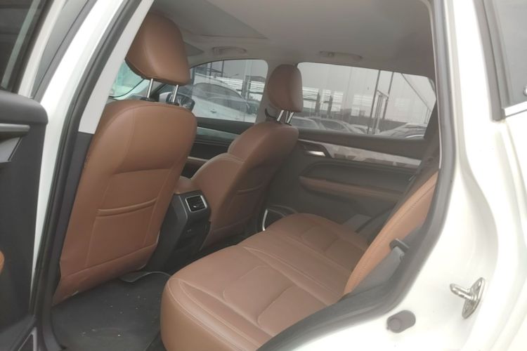 GEELY Vision X6 2021 car image #17