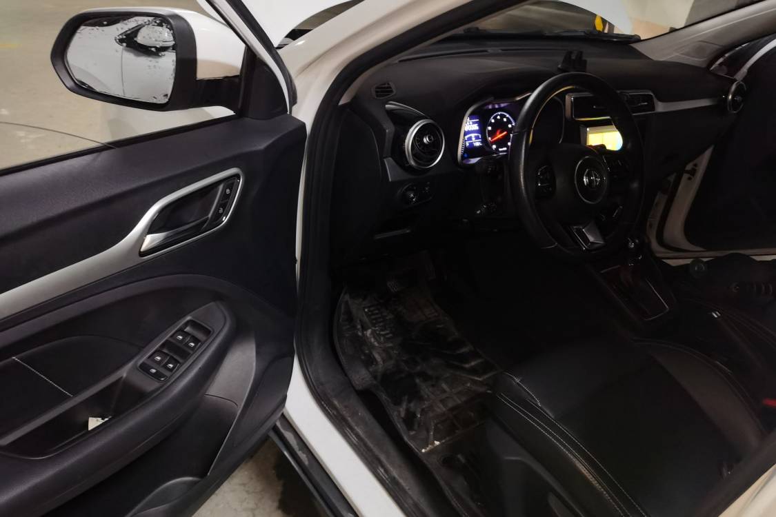 MG ZS 2017 immagine di auto #23