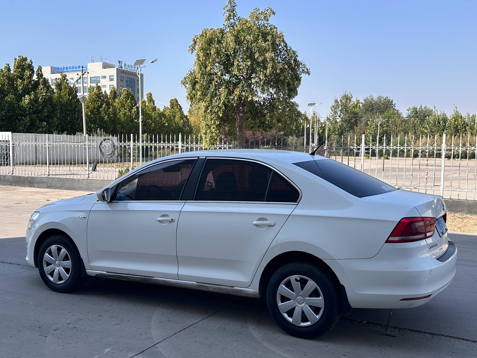 Volkswagen Santana 2016 #4 Volkswagen Santana 2016 car image #4