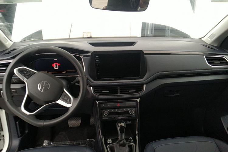 Volkswagen Tharu 2025 #10 Volkswagen Tharu 2025 imagem de carro #10