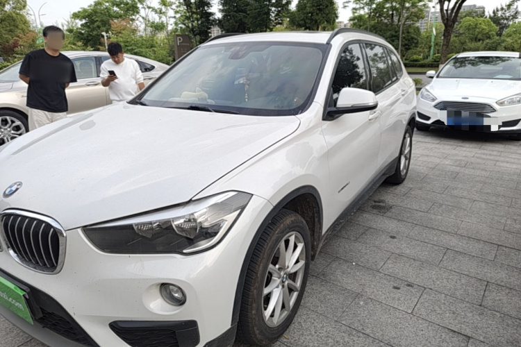 BMW X1 2017 #2 BMW X1 2017 car image #2