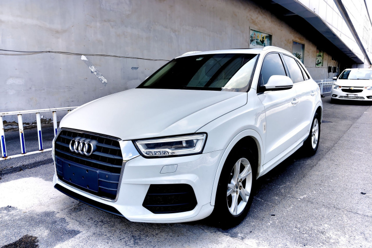 Audi Q3 2019 #2 Audi Q3 2019 car image #2
