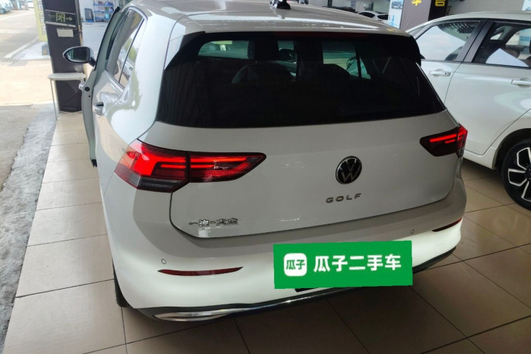 Volkswagen Golf 2022 imagen de coche #4