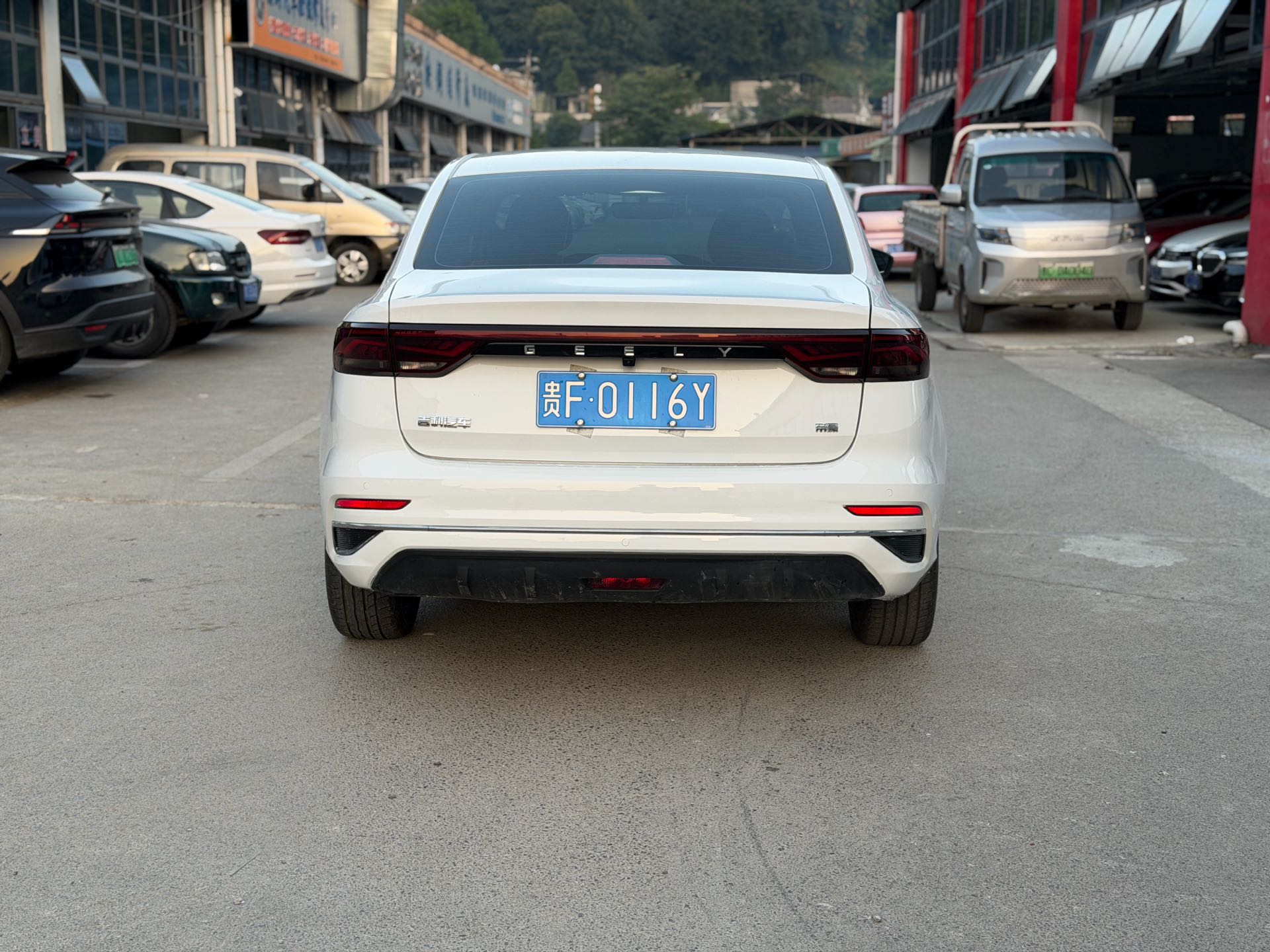 GEELY Emgrand 2024 #2 GEELY Emgrand 2024 car image #2