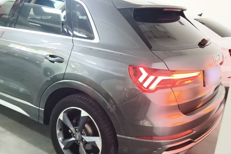 Audi Q3 2021 #6 Audi Q3 2021 car image #6
