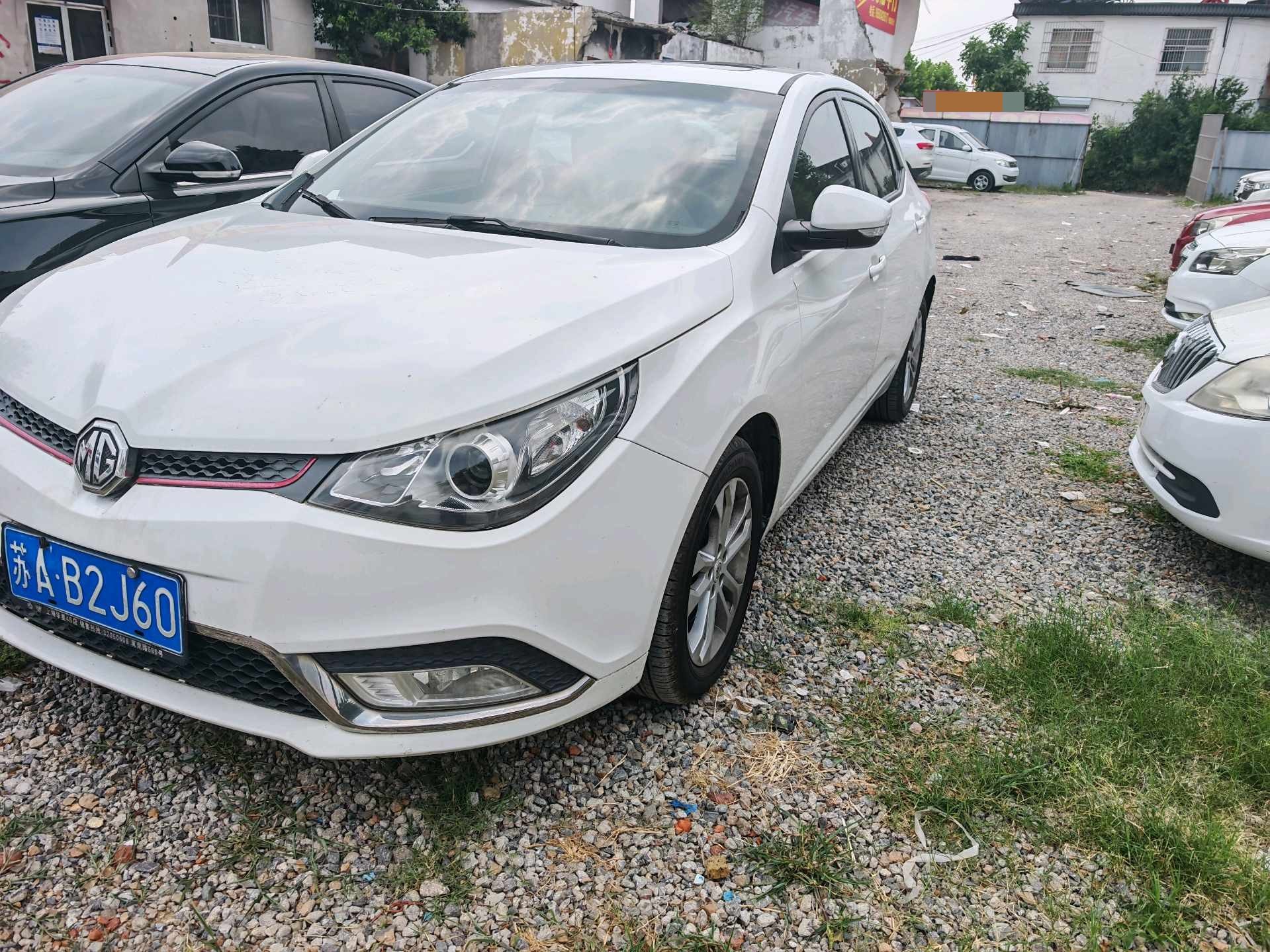 MG 5 2014 MG 5 2014 car image