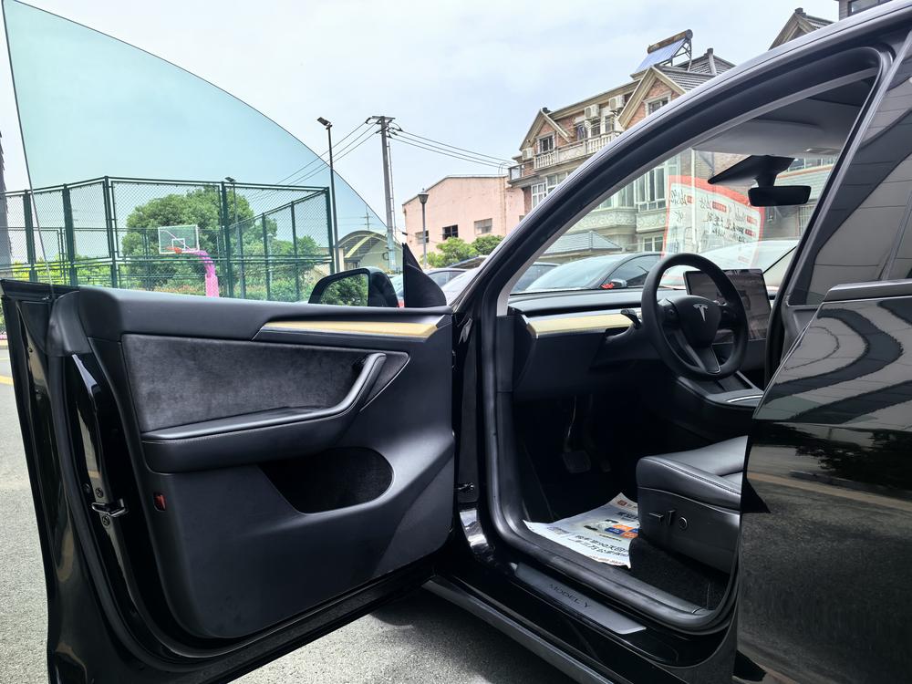 Tesla Model Y 2022 #18 Tesla Model Y 2022 car image #18