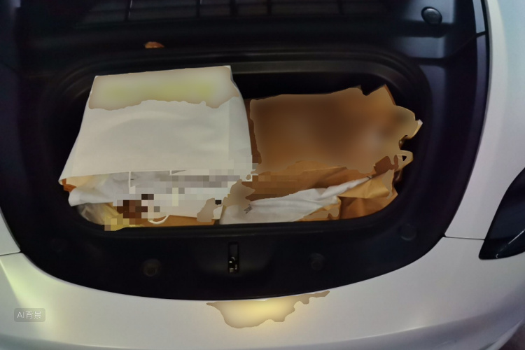 Tesla Model Y 2022 immagine di auto #22