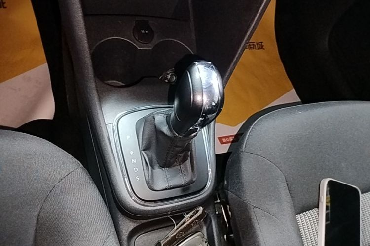 Volkswagen Polo 2018 car image #16