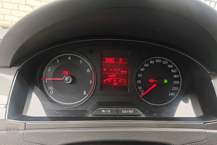 Volkswagen Santana 2017 car image #13
