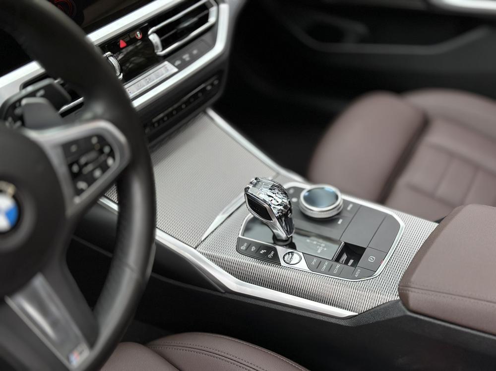 BMW 3 Series 2019 car image #14
