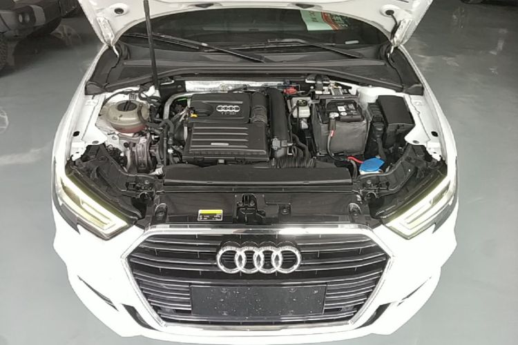 Audi A3 2019 immagine di auto #20