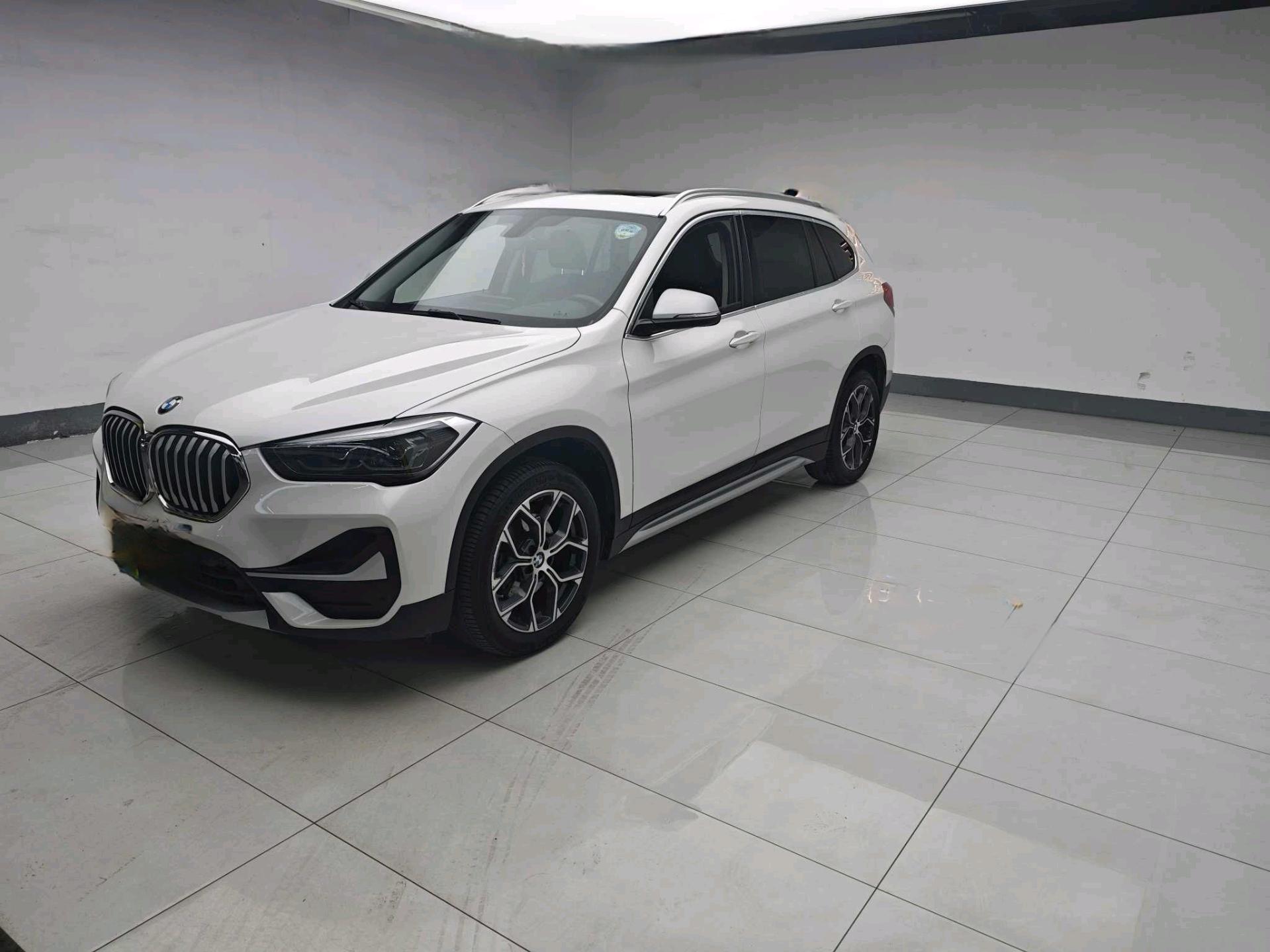 BMW X1 2021 汽车图片 