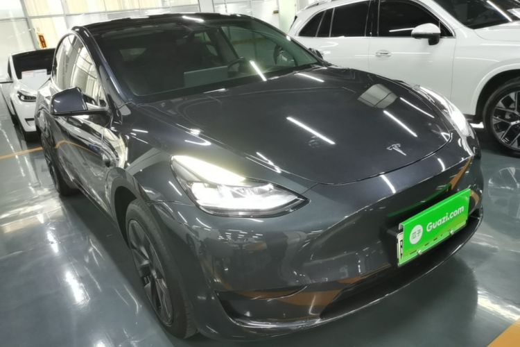 Tesla Model Y 2024 car image #4