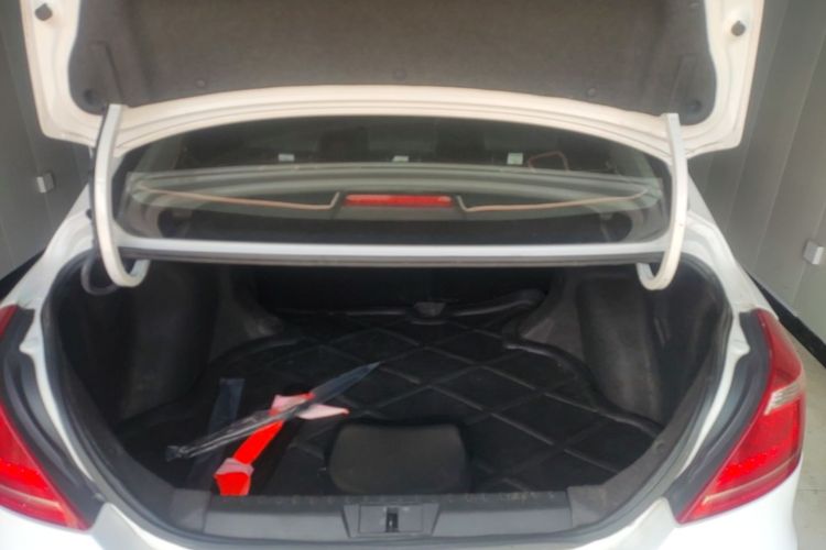 GEELY Emgrand 2016 #22 GEELY Emgrand 2016 car image #22