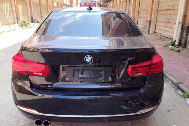 BMW 3 Series 2017 car image #6