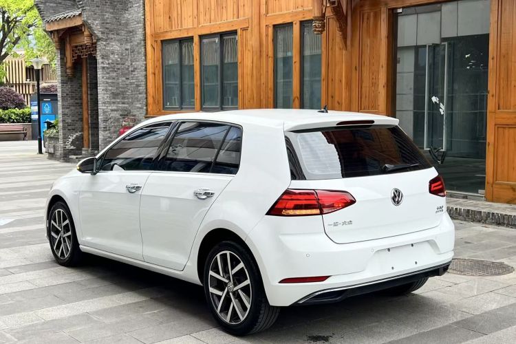 Volkswagen Golf 2020 #5 Volkswagen Golf 2020 car image #5