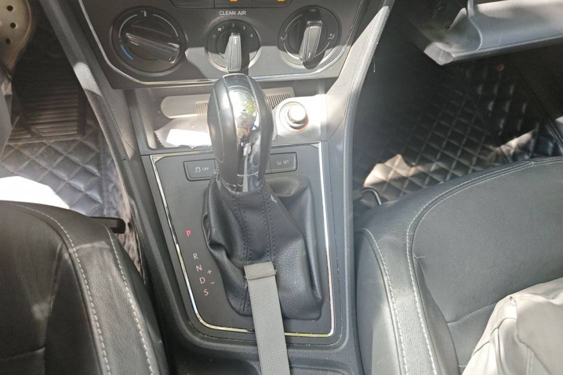Volkswagen Lavida 2016 car image #27