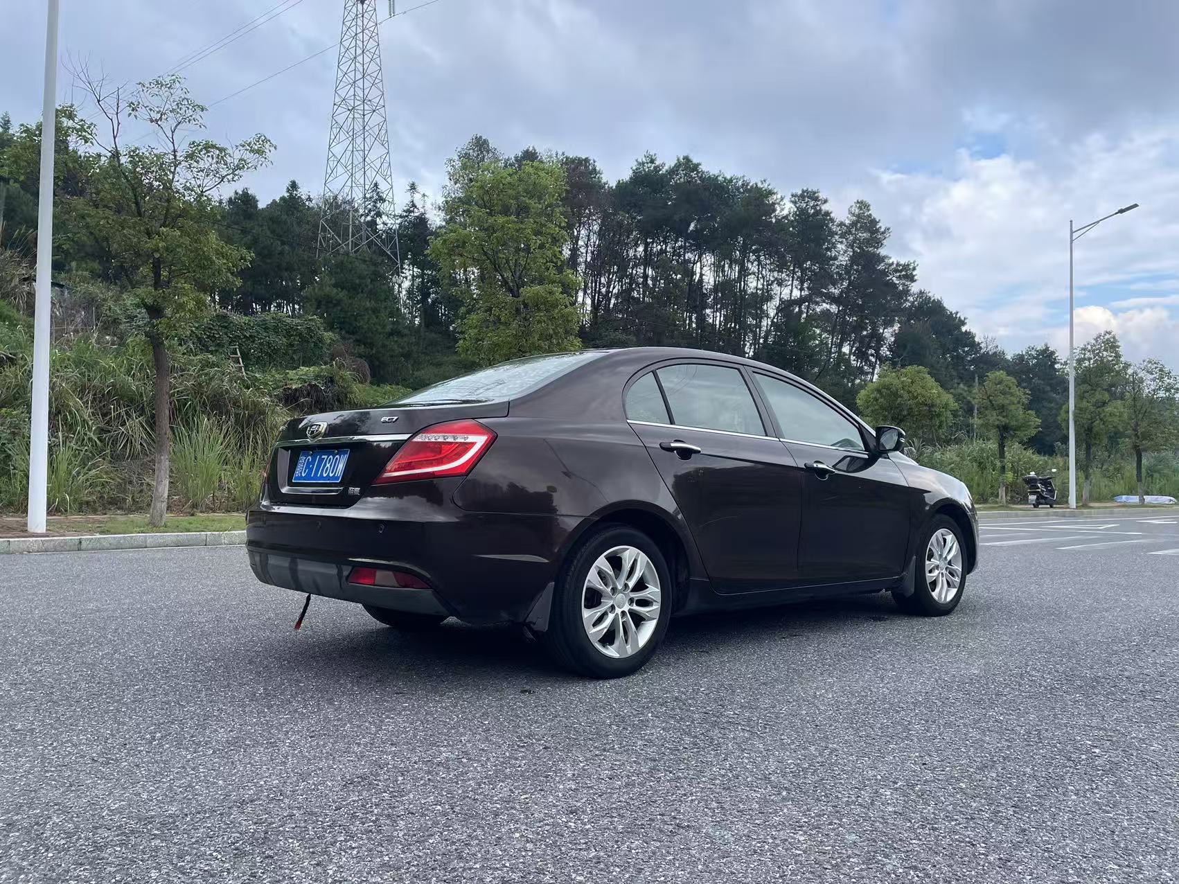 GEELY Emgrand 2015 #4 GEELY Emgrand 2015 image de voiture #4