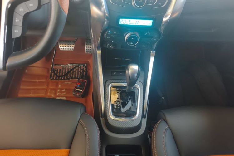 BYD Yuan 2016 car image #14