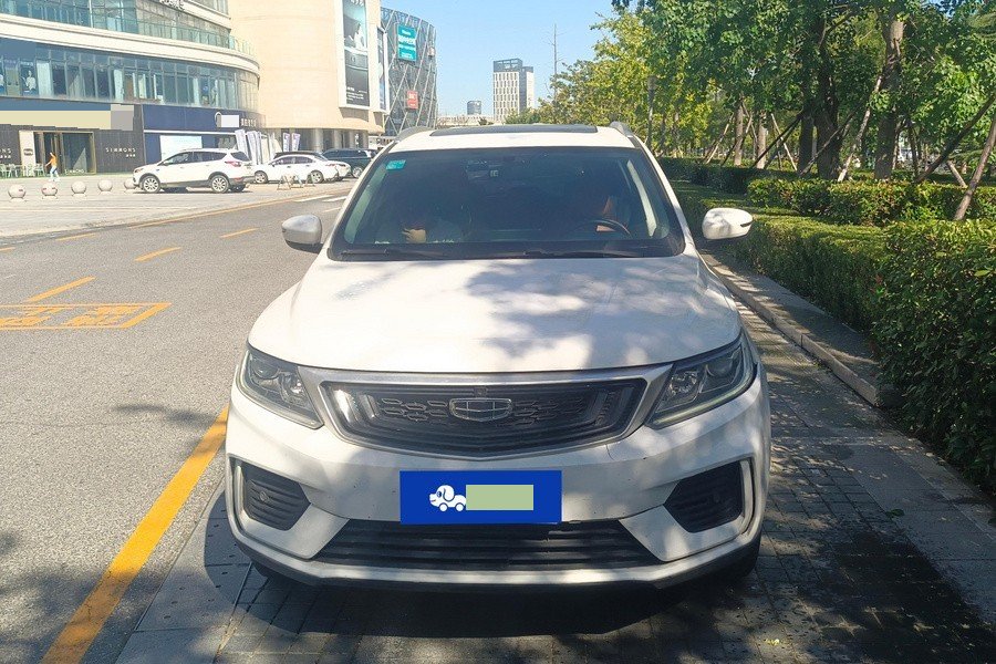 GEELY Vision X6 2020 car image #3