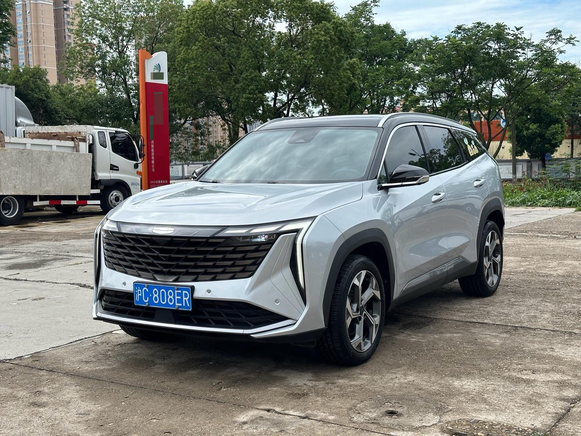 GEELY Boyue L 2023 car image 