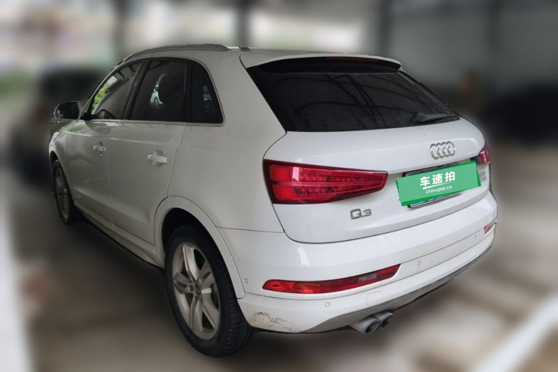 Audi Q3 2016 car image #3
