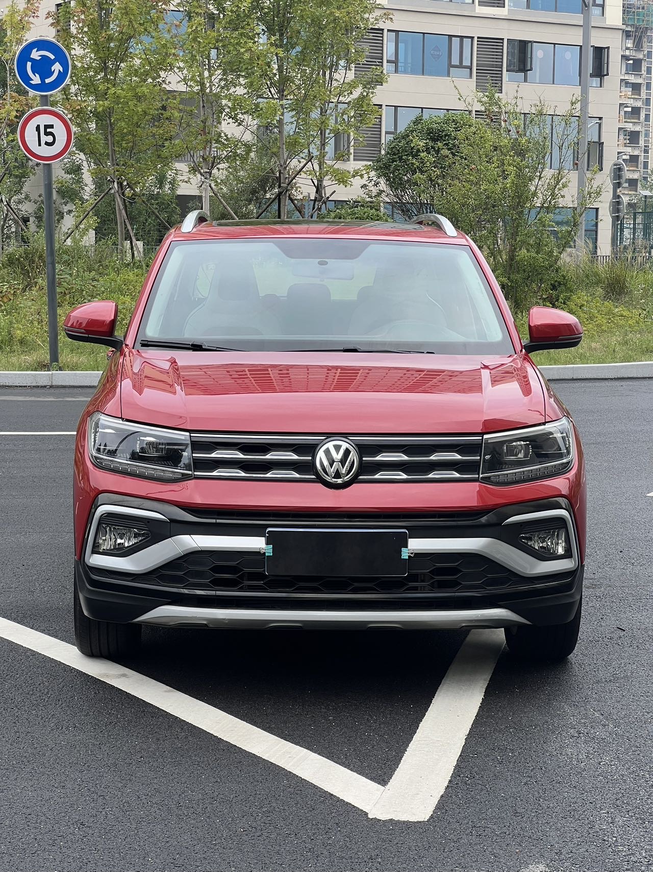 Volkswagen T-Cross 2019 #2 Volkswagen T-Cross 2019 car image #2