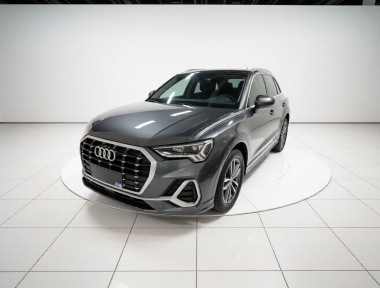 Audi Q3 2020 Audi Q3 2020 immagine di auto