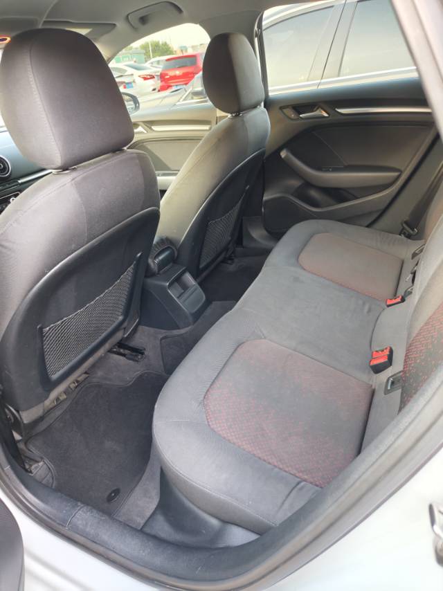 Audi A3 2018 car image #3