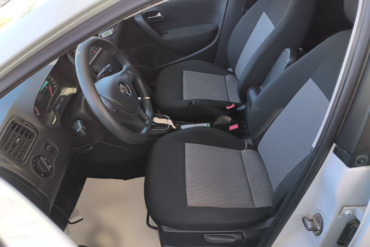 Volkswagen Polo 2019 #15 Volkswagen Polo 2019 car image #15