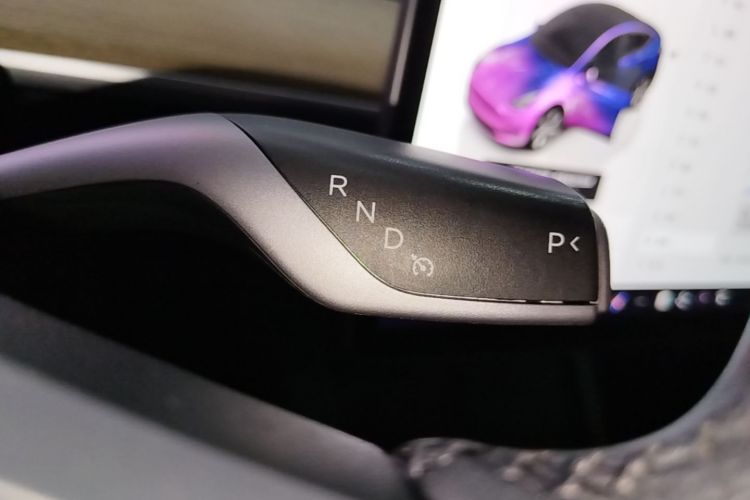 Tesla Model Y 2023 #14 Tesla Model Y 2023 car image #14