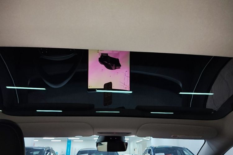 Tesla Model 3 2024 car image #18