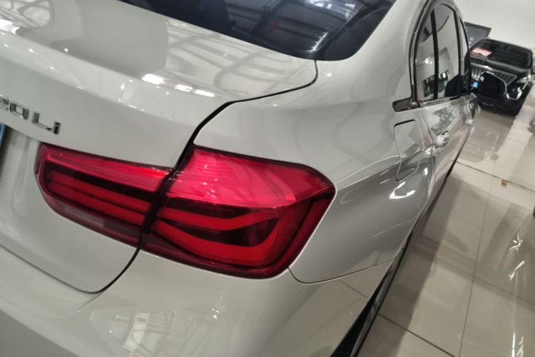 BMW 3 Series 2017 car image #8