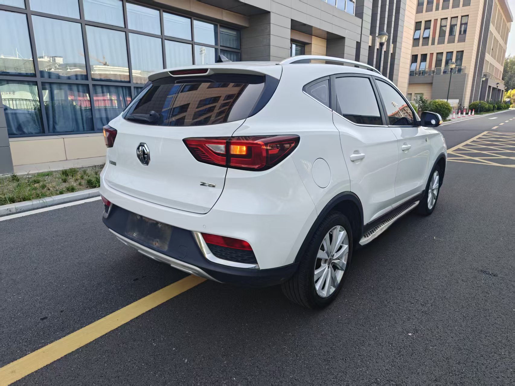 MG ZS 2017 صورة سيارة #9