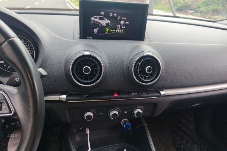Audi A3 2018 car image #15