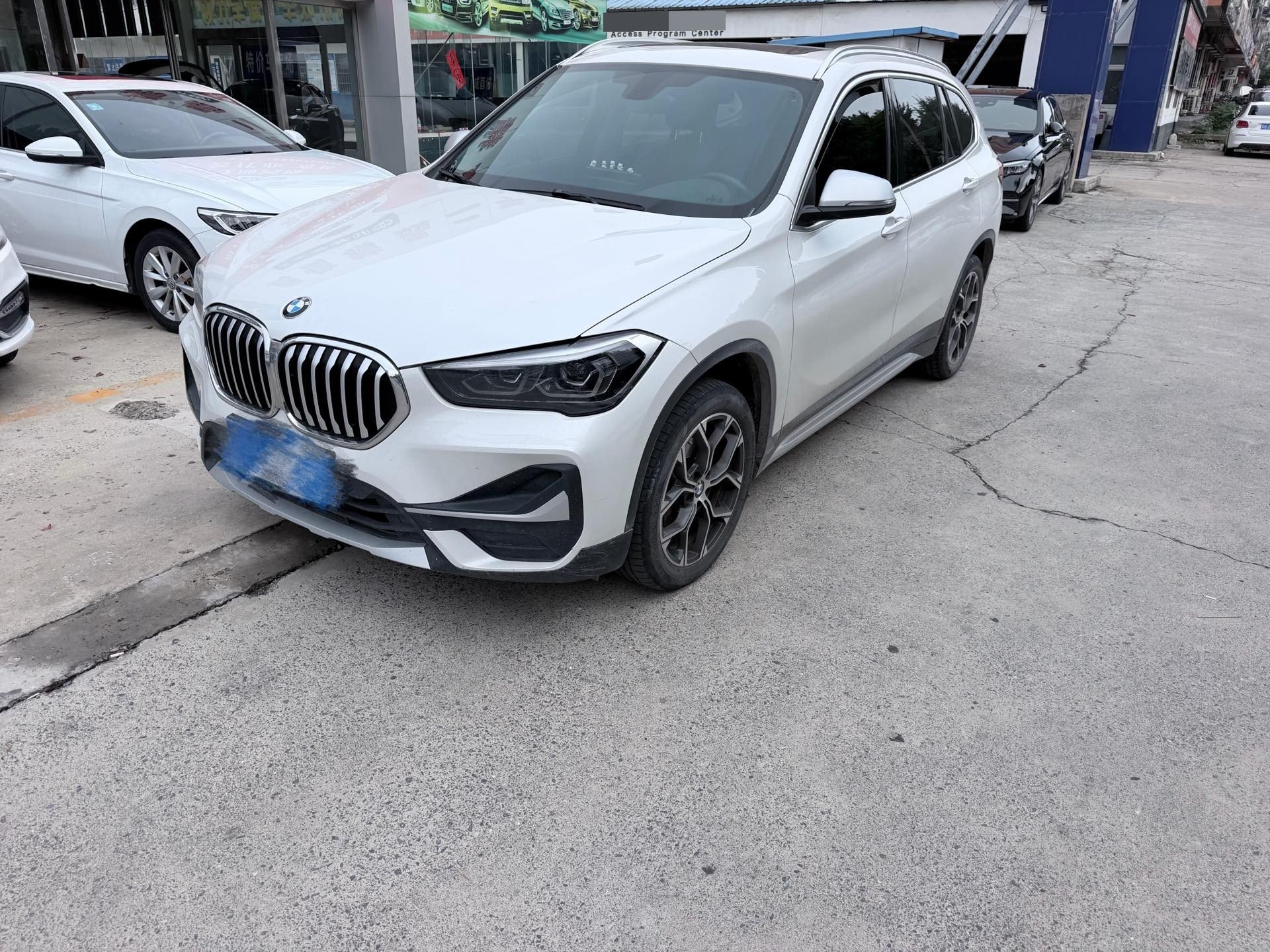 BMW X1 2022 BMW X1 2022 car image