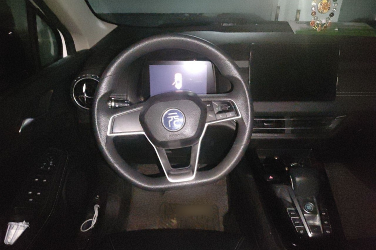 BYD Yuan New Energy 2020 immagine di auto #12
