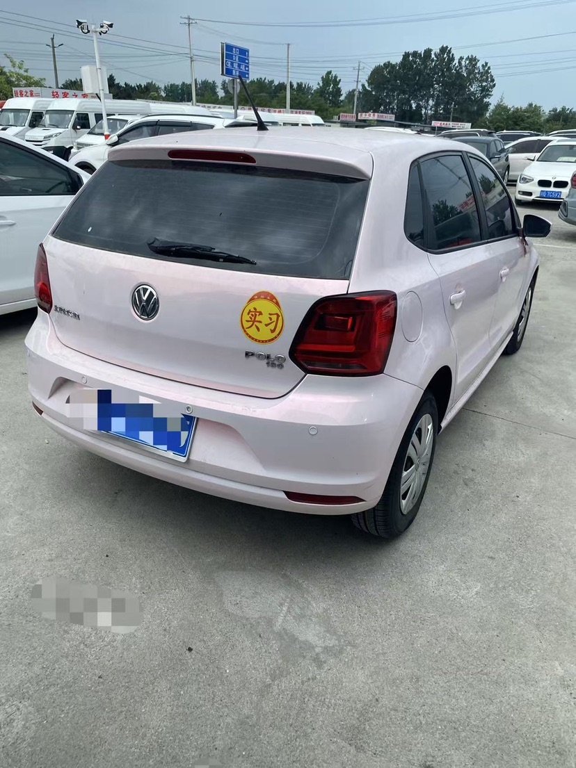 Volkswagen Polo 2018 car image #3