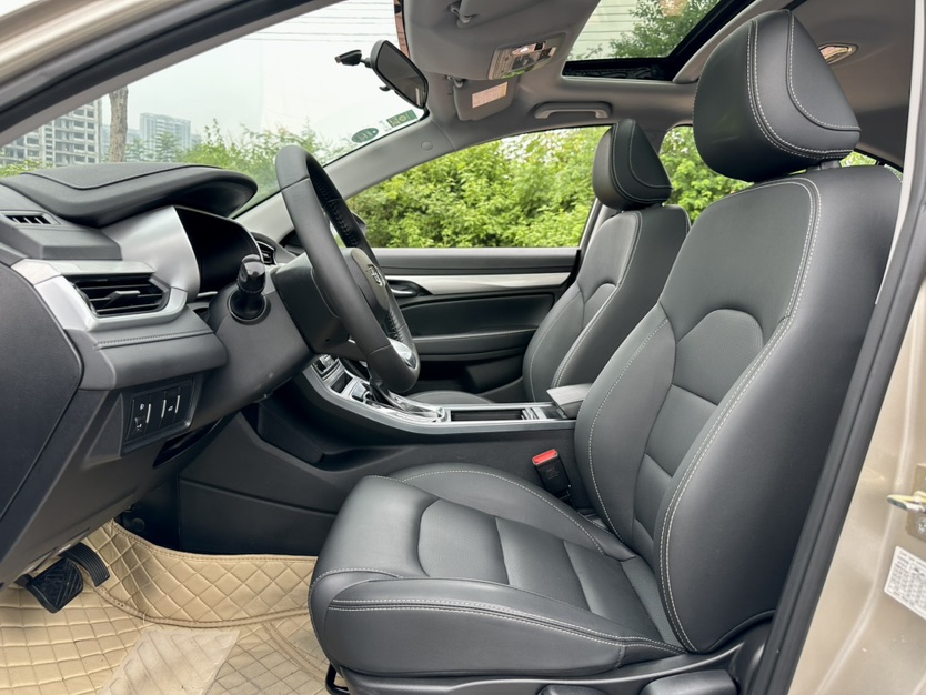 GEELY Emgrand 2020 #6 GEELY Emgrand 2020 car image #6