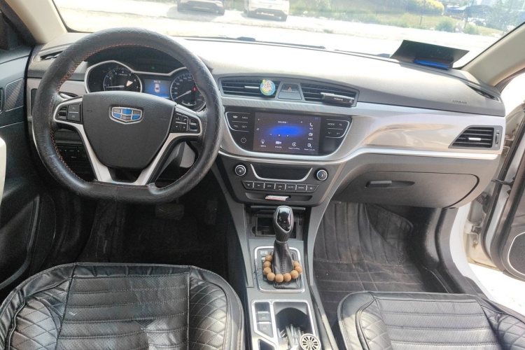 GEELY Emgrand 2017 car image #12